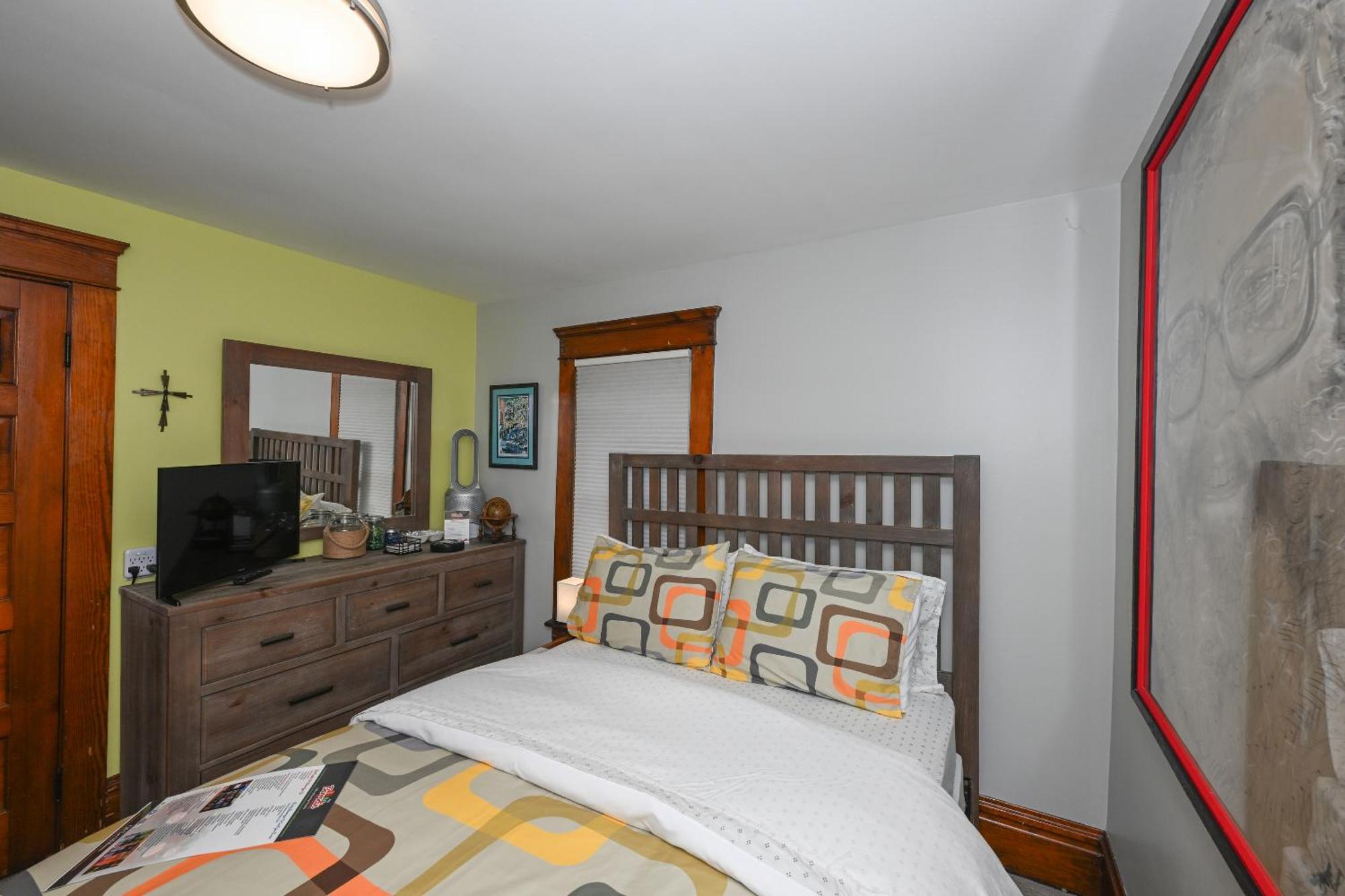 Berrodin Bed & Breakfast Акрон Экстерьер фото